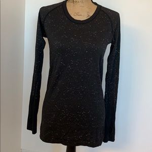 Lululemon black speckled tunic top